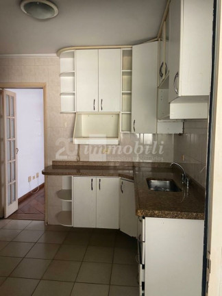 Imagem Casa com 5 Quartos à Venda, 400 m² em Pacaembu - São Paulo Imagem Casa com 5 Quartos à Venda, 400 m² em Pacaembu - São Paulo