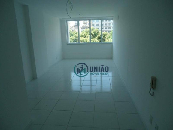 Sala Comercial à Venda, 26 m² em Centro - Niterói