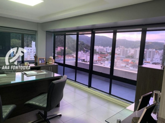 Imagem Sala Comercial à Venda, 126 m² em Centro - Balneário Camboriú Imagem Sala Comercial à Venda, 126 m² em Centro - Balneário Camboriú