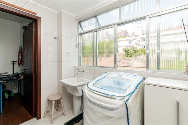 Imagem Apartamento com 2 Quartos à Venda, 116 m² em Moinhos De Vento - Porto Alegre