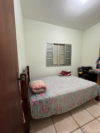 Imagem Casa com 4 Quartos à Venda, 170 m² em Caiçaras - Patos De Minas Imagem Casa com 4 Quartos à Venda, 170 m² em Caiçaras - Patos De Minas