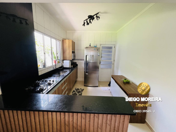 Imagem Casa com 3 Quartos à Venda, 600 m² em Terra Preta - Mairiporã Imagem Casa com 3 Quartos à Venda, 600 m² em Terra Preta - Mairiporã