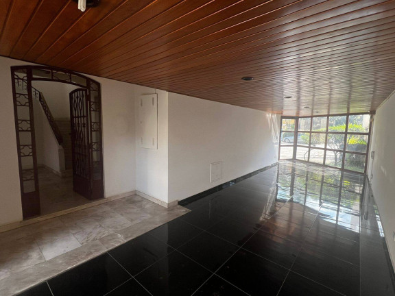 Imagem Casa com 15 Quartos à Venda, 600 m² em Jardim América - São Paulo Imagem Casa com 15 Quartos à Venda, 600 m² em Jardim América - São Paulo