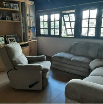 Imagem Casa com 5 Quartos à Venda, 360 m² em Barreirinha - Curitiba