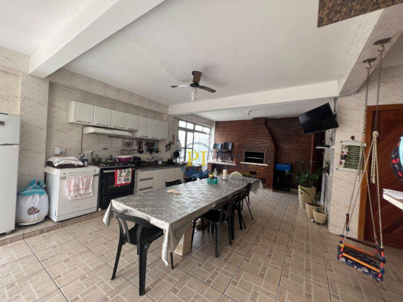Imagem Casa com 6 Quartos à Venda, 302 m² em Canto Do Forte - Praia Grande Imagem Casa com 6 Quartos à Venda, 302 m² em Canto Do Forte - Praia Grande