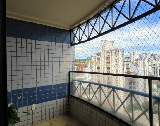 Imagem Imóvel com 3 Quartos à Venda, 240 m² em Santo Antônio - Belo Horizonte