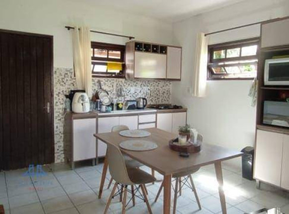 Imagem Casa com 2 Quartos à Venda, 200 m² em Barra Da Lagoa - Florianópolis