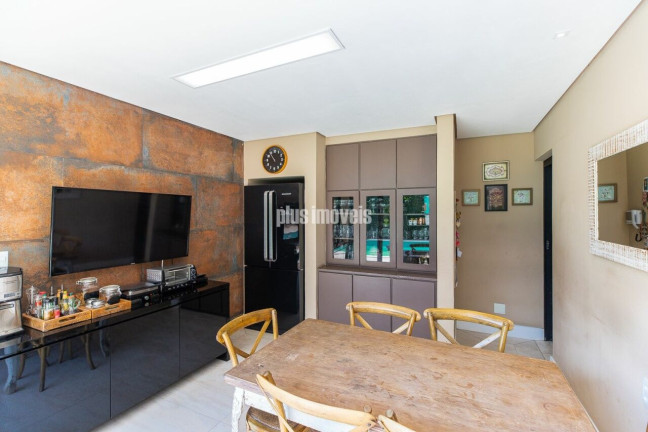 Imagem Casa com 4 Quartos à Venda, 456 m² em Jardim Guedala - São Paulo