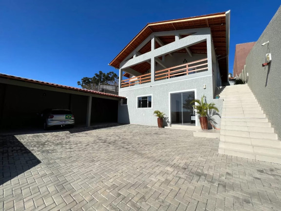Imagem Casa com 3 Quartos à Venda, 250 m² em Uvaranas - Ponta Grossa