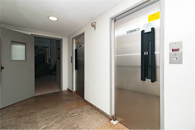 Imagem Apartamento com 3 Quartos à Venda, 120 m² em Centro Histórico - Porto Alegre