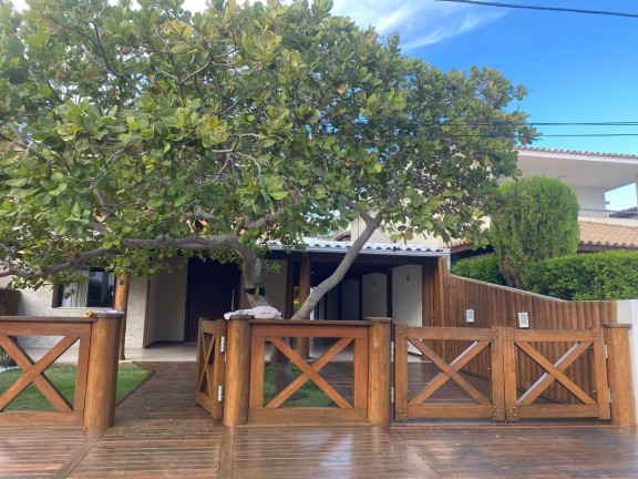 Casa com 4 Quartos à Venda, 320 m² em Centro - Lauro De Freitas