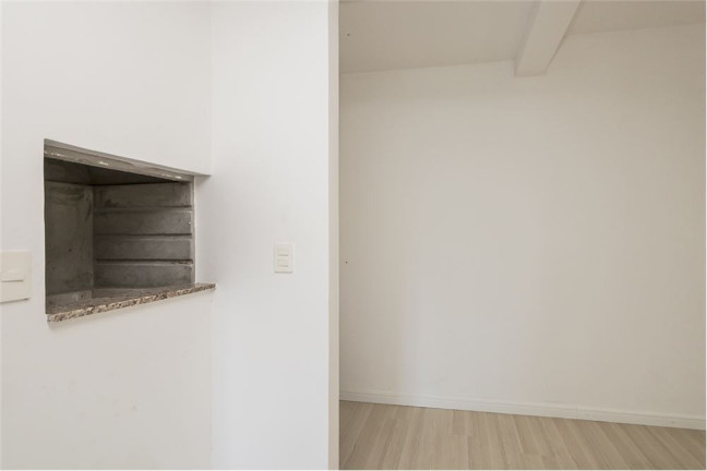Imagem Imóvel com 2 Quartos à Venda,  em Passo Da Areia - Porto Alegre