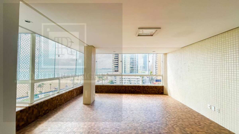 Imagem Apartamento com 3 Quartos à Venda, 164 m² Imagem Apartamento com 3 Quartos à Venda, 164 m²