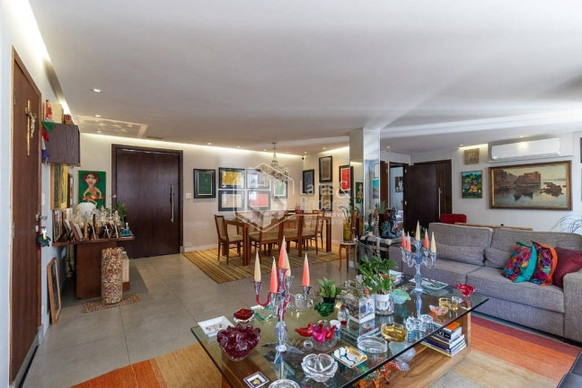 Apartamento com 3 Quartos à Venda, 142 m² em Cerqueira César - São Paulo