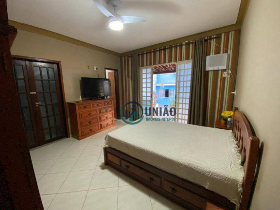 Imagem Casa com 3 Quartos à Venda, 339 m² em Pita - São Gonçalo Imagem Casa com 3 Quartos à Venda, 339 m² em Pita - São Gonçalo