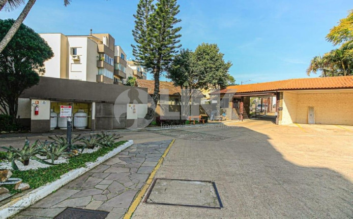 Imagem Imóvel com 3 Quartos à Venda, 190 m² em Cristal - Porto Alegre Imagem Imóvel com 3 Quartos à Venda, 190 m² em Cristal - Porto Alegre
