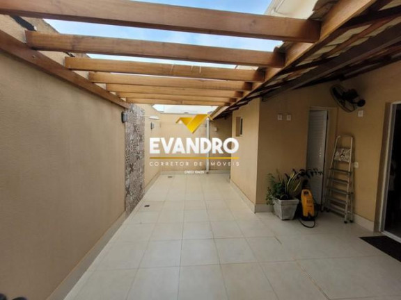 Imagem Casa com 3 Quartos à Venda, 160 m² em Santa Cruz - Cuiabá Imagem Casa com 3 Quartos à Venda, 160 m² em Santa Cruz - Cuiabá
