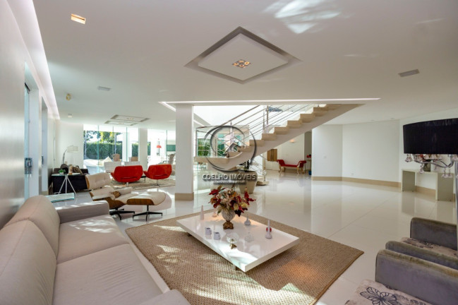 Imagem Casa com 5 Quartos à Venda, 800 m² em Lago Sul - Brasília Imagem Casa com 5 Quartos à Venda, 800 m² em Lago Sul - Brasília