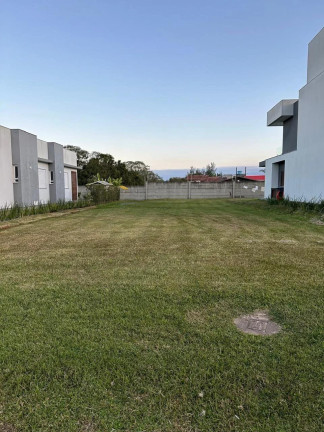 Imagem Terreno em Condomínio à Venda, 490 m² em Torres Imagem Terreno em Condomínio à Venda, 490 m² em Torres