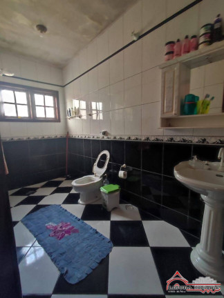 Imagem Casa com 3 Quartos à Venda, 209 m² em Jardim Nova Esperança - Jacareí Imagem Casa com 3 Quartos à Venda, 209 m² em Jardim Nova Esperança - Jacareí