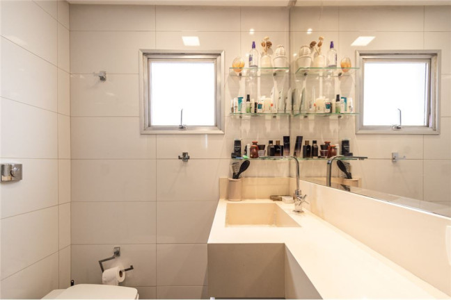 Imagem Apartamento com 2 Quartos à Venda, 70 m² em Vila Olímpia - São Paulo