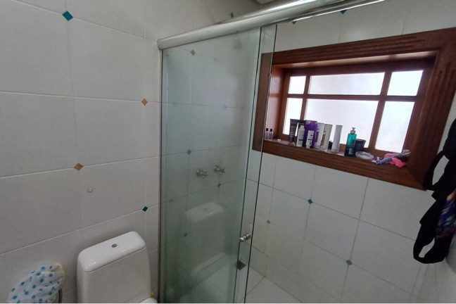 Imagem Casa com 4 Quartos à Venda, 738 m² em Partenon - Porto Alegre Imagem Casa com 4 Quartos à Venda, 738 m² em Partenon - Porto Alegre