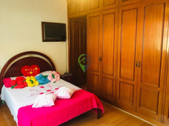 Imagem Casa com 3 Quartos à Venda, 163 m² em Marapé - Santos