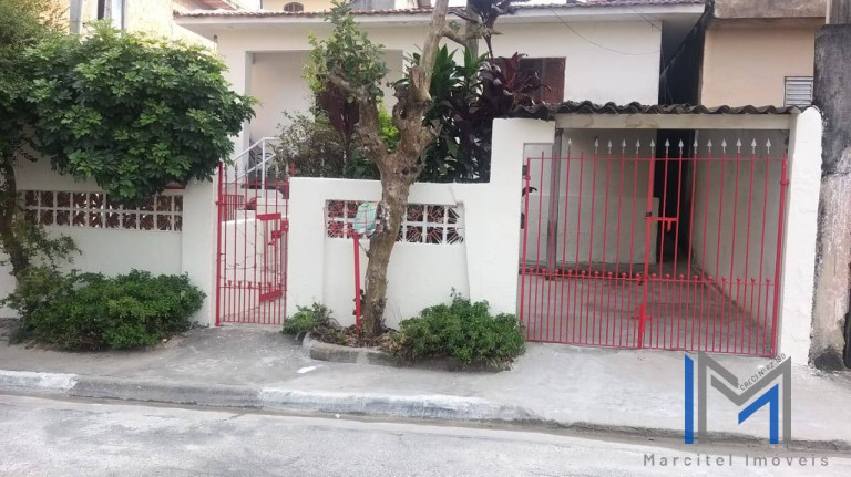 Casa com 5 Quartos à Venda, 250 m² em Vila Margarida  - Carapicuíba