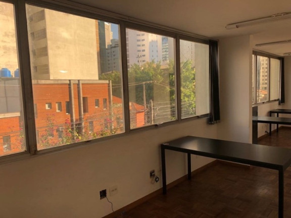 Sala Comercial à Venda, 45 m² em Itaim Bibi - São Paulo