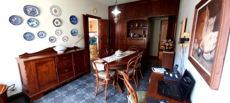 Imagem Casa com 3 Quartos à Venda, 330 m² em Zona 02 - Maringá