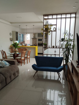Imagem Casa com 3 Quartos à Venda, 263 m² em Centro - Barra Velha Imagem Casa com 3 Quartos à Venda, 263 m² em Centro - Barra Velha
