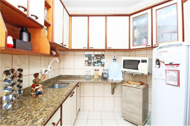 Imagem Imóvel com 2 Quartos à Venda,  em Tristeza - Porto Alegre