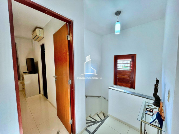Imagem Casa com 3 Quartos à Venda, 131 m² em Edson Queiroz - Fortaleza Imagem Casa com 3 Quartos à Venda, 131 m² em Edson Queiroz - Fortaleza