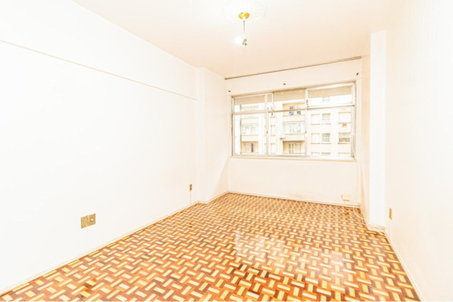 Imagem Apartamento com 2 Quartos à Venda, 137 m² em Centro Histórico - Porto Alegre Imagem Apartamento com 2 Quartos à Venda, 137 m² em Centro Histórico - Porto Alegre