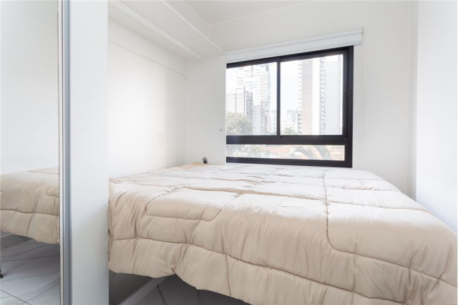 Imagem Imóvel com 1 Quarto à Venda, em Vila Olímpia - São Paulo Imagem Imóvel com 1 Quarto à Venda, em Vila Olímpia - São Paulo