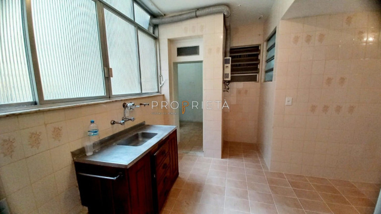Imagem Apartamento com 3 Quartos à Venda, 187 m² em Copacabana - Rio De Janeiro Imagem Apartamento com 3 Quartos à Venda, 187 m² em Copacabana - Rio De Janeiro