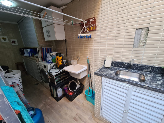 Imagem Casa com 3 Quartos à Venda, 115 m² em Marapé - Santos