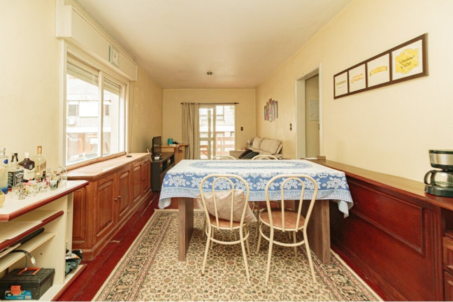 Imagem Apartamento com 2 Quartos à Venda, 77 m² em Santa Cecília - Porto Alegre