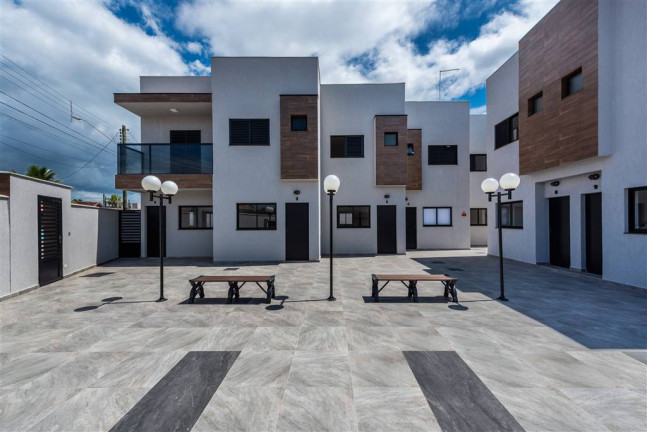 Imagem Casa com 2 Quartos à Venda, 98 m² em Vila Anhanguera - Mongagua