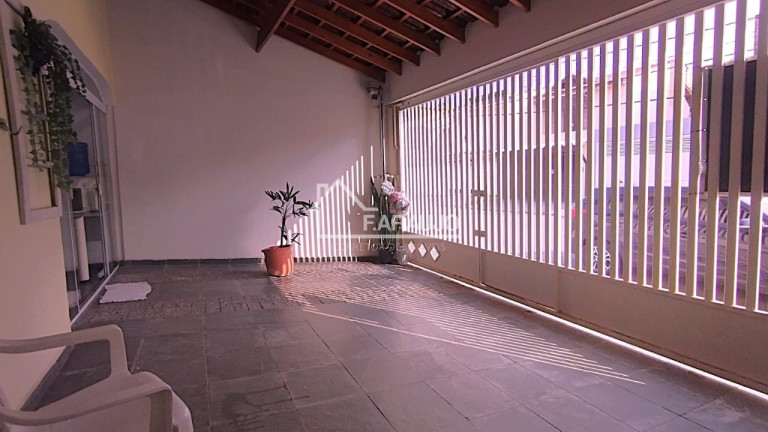 Imagem Sobrado com 3 Quartos à Venda, 162 m² em Vila Haro - Sorocaba