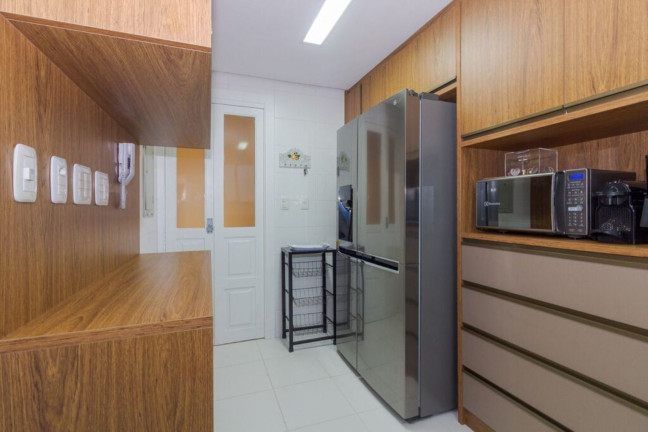 Imagem Imóvel com 3 Quartos à Venda, 137 m² em Cristo Redentor - Porto Alegre Imagem Imóvel com 3 Quartos à Venda, 137 m² em Cristo Redentor - Porto Alegre