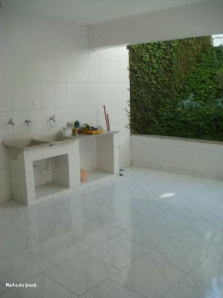 Imagem Casa com 3 Quartos à Venda, 275 m² em Parque Das Naçoes - Santo André