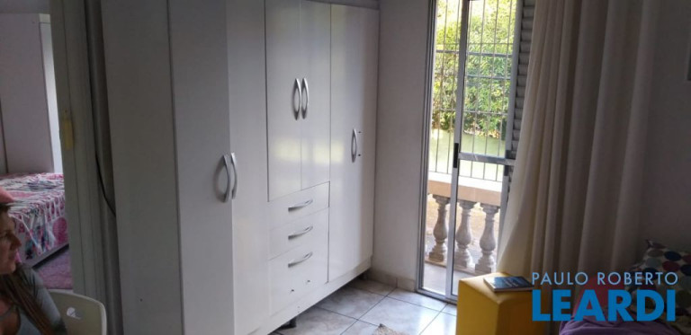 Imagem Sobrado com 3 Quartos à Venda, 180 m² em Vila Palmares - Santo André