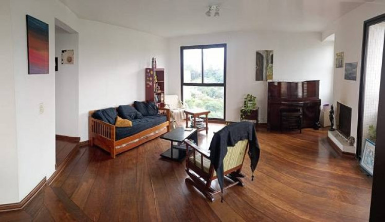 Imagem Imóvel com 4 Quartos à Venda, 196 m² em Panamby - São Paulo