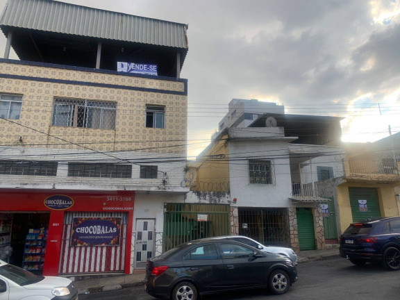 Imagem Casa com 3 Quartos à Venda, 200 m² em Carlos Prates - Belo Horizonte