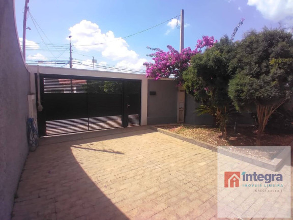 Imagem Casa com 4 Quartos à Venda, 205 m² em Vila Camargo - Limeira Imagem Casa com 4 Quartos à Venda, 205 m² em Vila Camargo - Limeira