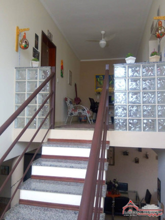 Imagem Casa com 3 Quartos à Venda, 180 m² em Loteamento Villa Branca - Jacareí Imagem Casa com 3 Quartos à Venda, 180 m² em Loteamento Villa Branca - Jacareí