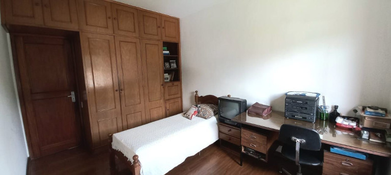 Casa com 6 Quartos à Venda, 430 m² em Barra Do Imbuí - Teresópolis