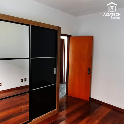 Imagem Casa com 2 Quartos à Venda, 232 m² em Jardim Bandeirantes - Poços De Caldas