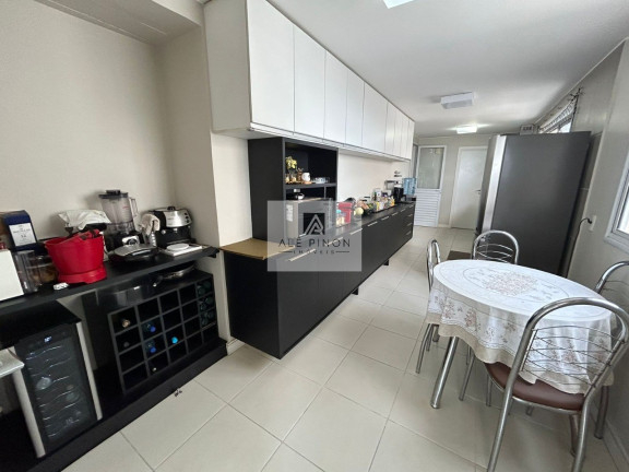 Imagem Imóvel com 4 Quartos à Venda, 250 m² em Umarizal - Belém